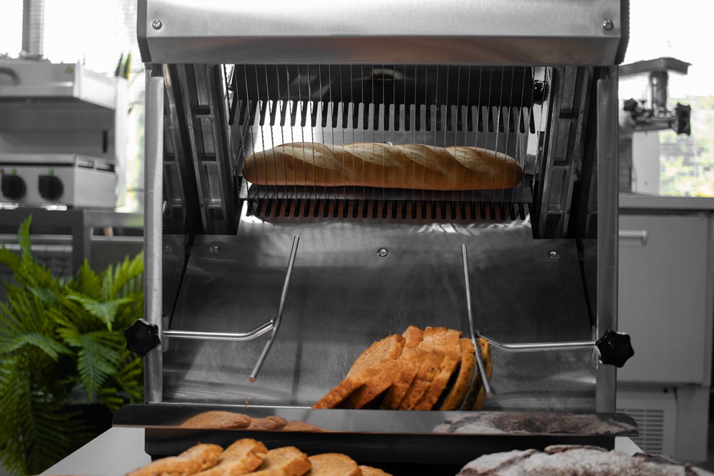 Как выбрать хлеборезку в зависимости от типа заведения?